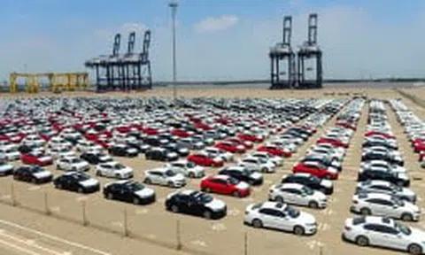 Nhập khẩu ôtô nguyên chiếc tháng 10 tăng gần 30%